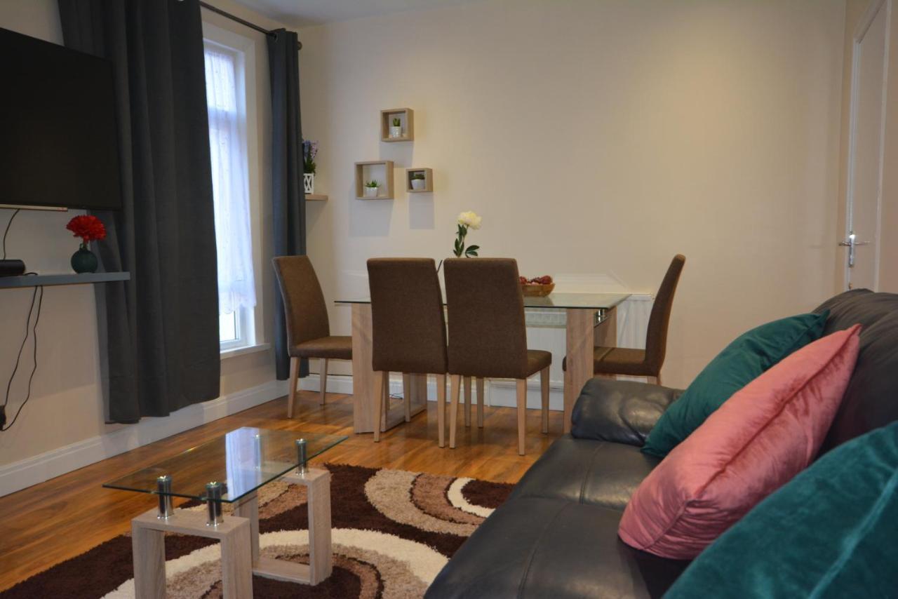 London Modern 4 Bedroom Apartment Zewnętrze zdjęcie