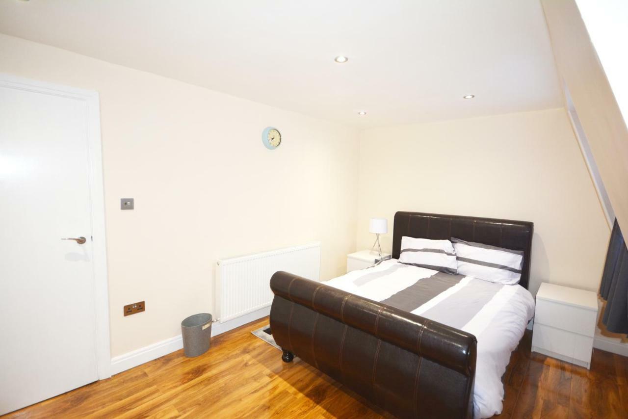 London Modern 4 Bedroom Apartment Zewnętrze zdjęcie