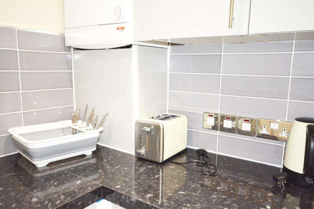 London Modern 4 Bedroom Apartment Zewnętrze zdjęcie