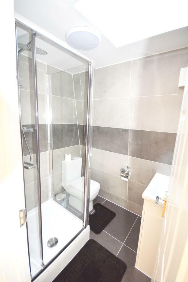 London Modern 4 Bedroom Apartment Zewnętrze zdjęcie