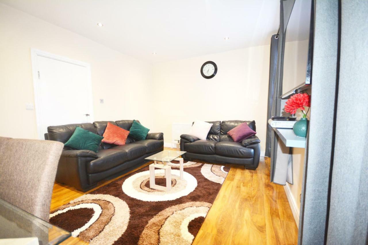 London Modern 4 Bedroom Apartment Zewnętrze zdjęcie