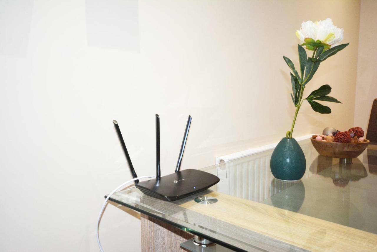 London Modern 4 Bedroom Apartment Zewnętrze zdjęcie