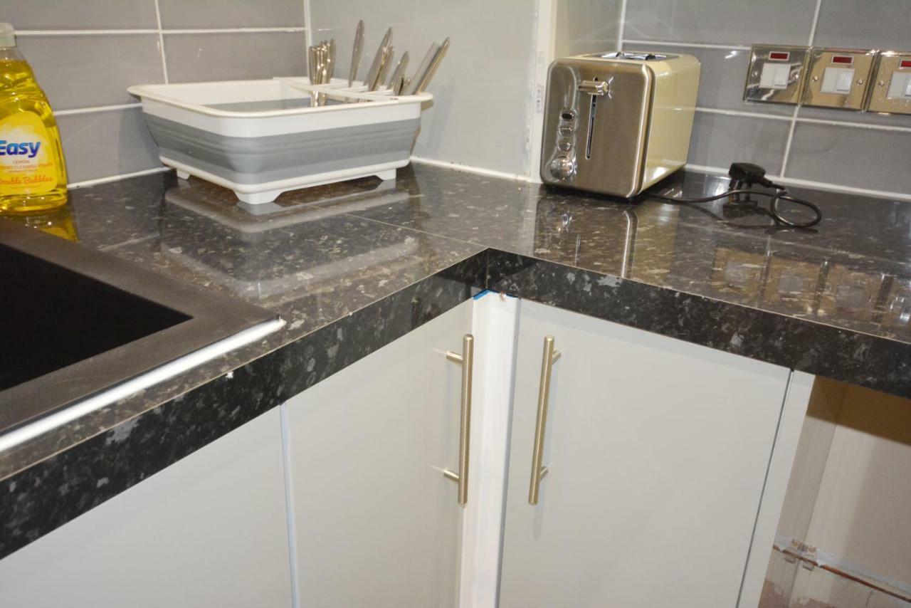 London Modern 4 Bedroom Apartment Zewnętrze zdjęcie